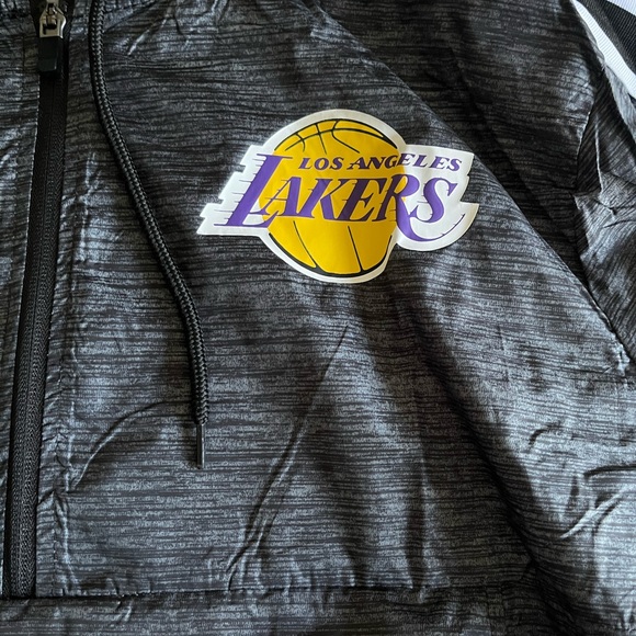 Lakers Windbreaker. - Picture 9 of 10
